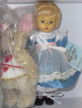 Madame Alexander - Alice In Wonderland Wendykin Wood - Doll